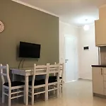 Fjori\'S Apartments