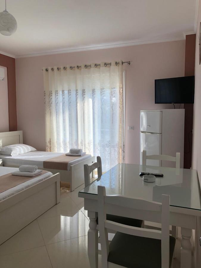 Apartament Fjori's *